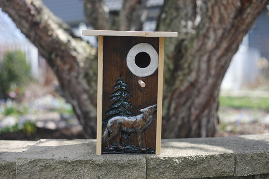WOLF AND THE MOON BIRDHOUSE